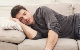 Ngủ trưa quá 30 phút, coi chừng 3 hậu quả đáng sợ và khó ngờ