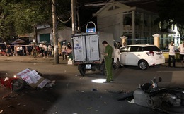 Xe tải mất lái tông hàng loạt xe máy khiến nhiều người bị thương