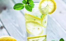 11 sai lầm khi uống nước chanh khiến cơ thể bạn trả giá đắt