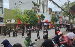 Hàng chục cảnh sát xuất hiện trước nhà trùm giang hồ Tuấn "thần đèn" ở Thanh Hóa