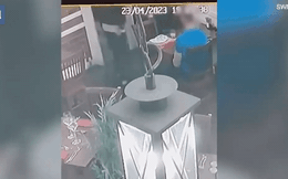 Gia đình 4 người vừa đến quán đã chọn bàn ngay cửa, xem camera chủ quán mới hiểu lý do
