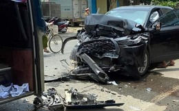 Đằng sau những bức ảnh TNGT: Lấn làn vượt ẩu, Toyota Corolla Cross đối đầu với xe khách