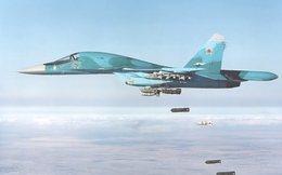 Nga điều máy bay ném bom Su-34 tấn công nơi tập kết lính đánh thuê của Ukraine