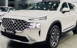 Hyundai Santa Fe giảm giá 'sập sàn' tại đại lý, cao nhất lên tới 200 triệu nhưng số lượng không nhiều