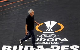 Mourinho ám chỉ rời Roma sau thất bại trước Sevilla