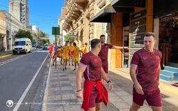 ĐT futsal Việt Nam đã đặt chân tới Paraguay, nỗ lực thích nghi với múi giờ mới