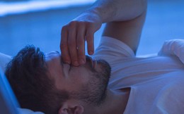 Dấu hiệu sớm của bệnh gan có thể xuất hiện vào ban đêm