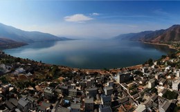 Mối lo "từ trên trời rơi xuống" đe dọa khả năng phục hồi kinh tế của Trung Quốc