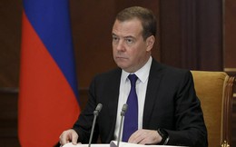 Ông Medvedev phản ứng trước kịch bản NATO điều quân đến Ukraine