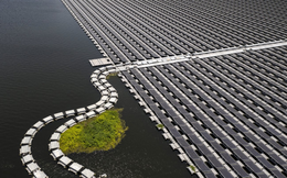 Trung Quốc bê công nghệ sản xuất điện ra biển: Nửa triệu tấm pin phủ kín khu vực rộng bằng 400 sân bóng đá, đủ dùng cho 100.000 ngôi nhà