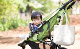 Thói quen giúp bố mẹ nhàn nhưng vô tình cản trở sự phát triển của con