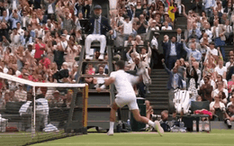 Djokovic nổi điên, đập gãy đôi vợt sau khi mất điểm trước Carlos Alcaraz