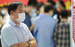 Dân văn phòng Trung Quốc đang sợ hãi với “lời nguyền tuổi 35”: Khi kinh nghiệm và năng lực chuyên môn không còn là lợi thế