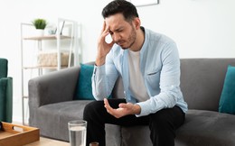 “Tôi tưởng cơn đau đầu rồi sẽ tự khỏi, ai ngờ đó lại là dấu hiệu của suy thận”