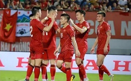 Báo Trung Quốc khen tuyển Việt Nam “không thể ngăn cản”, sợ đội nhà lại thua dù thay hết đội hình