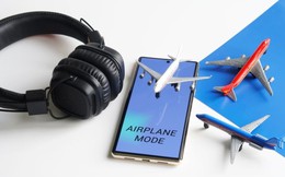 Điện thoại thông minh có thể và không thể làm gì khi ở chế độ trên máy bay?