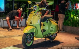 Vespa 946 phiên bản giới hạn 10 Anniversario 2023 giá hơn nửa tỷ đồng ra mắt