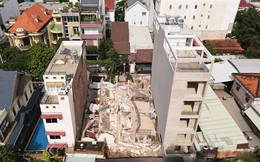 Sập nhà 4 tầng ở TP.HCM, giải cứu 7 người khỏi đống đổ nát