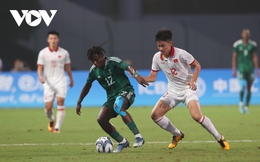 Trực tiếp Olympic Việt Nam 0-1 Olympic Saudi Arabia: Đội bạn áp đảo