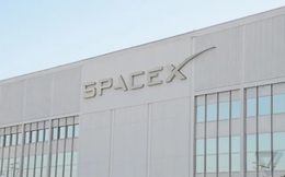 Lầu Năm Góc tiết lộ thỏa thuận quân sự Starlink với tỷ phú Elon Musk