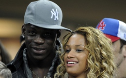 Lấy lòng người đẹp, Balotelli tậu biệt thự khủng