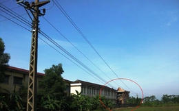 Hà Tĩnh: Liều lĩnh xây trường học dưới 'lưỡi hái tử thần'