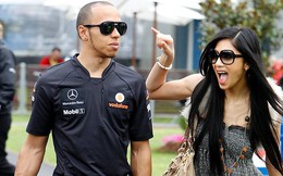 Lewis Hamilton lại bỏ “máy bay bà già”