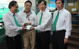 Tài xế taxi trả lại cho khách 90 triệu đồng bỏ quên