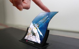 LG trình diễn công nghệ màn hình dẻo