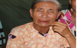 Bà lão nuôi 9 con ngớ ngẩn mơ một lần được nghe tiếng gọi "mẹ"