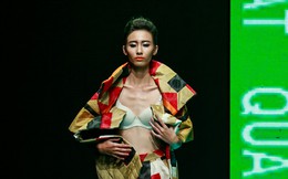 Các chân dài liên tục gặp sự cố trong đêm Fashion Week