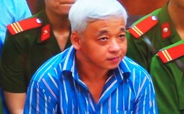 Gương mặt đại gia Việt gầy, hốc hác trước vành móng ngựa