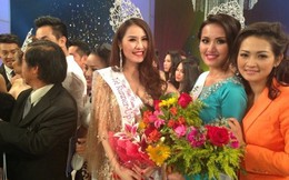 Đằng sau bản hợp đồng "sinh hoạt chung" của nhan sắc ao làng