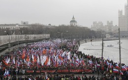 Tuần hành tưởng nhớ ông Nemtsov: Nghị sĩ Ukraine bị bắt giữ