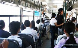 Dân mạng náo loạn truy tìm nam sinh Thủy Lợi nghĩa hiệp trên xe bus