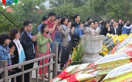 Người dân đến viếng mộ Đại tướng những ngày giáp Tết