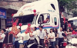 Màn rước dâu bằng xe đầu kéo 'bá đạo' nhất Việt Nam