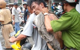 Bị chém trọng thương vì can ngăn con trai mắng cháu