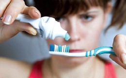 Buồn nôn khi đánh răng: Dấu hiệu nhiều bệnh nguy hiểm?
