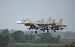 Niềm vui lớn: Sân bay Kép chào đón tiêm kích Su-30MK2 về canh trời Đông Bắc!