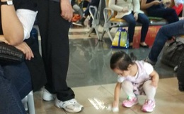 Bé gái 3 tuổi khiến nhiều người lớn phải hổ thẹn