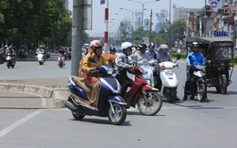 "Chờ 1, 2 phút trên phố Hà Nội" và sự im lặng đáng sợ của người tốt
