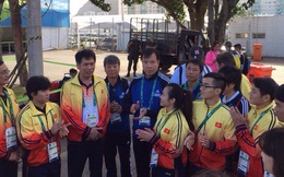 Đoàn Việt Nam tưng bừng chia tay Hoàng Xuân Vinh
