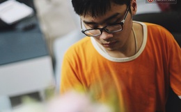 Người mẹ và 17 năm nuôi dậy cậu con trai tự kỉ vẫn đàn giỏi, vẽ đẹp