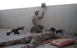 24h qua ảnh: Đặc nhiệm Iraq dùng mũ bảo hiểm "bẫy" lính IS