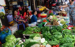 Giữa nỗi sợ “ăn gì cũng chết”