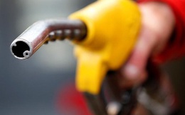 Giá dầu mỏ lần đầu vượt ngưỡng 50 USD mỗi thùng kể từ tháng Sáu