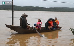 Hàng trăm nhà dân ở Hà Tĩnh bị ngập, hơn 30 nghìn học sinh phải nghỉ học