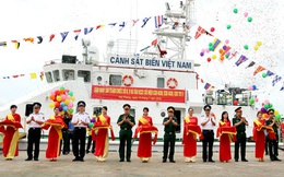 ẢNH+VIDEO: Cảnh sát biển Việt Nam tiếp nhận cùng lúc 3 tàu hiện đại