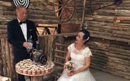 Bộ ảnh cưới xúc động của hai cụ 80 tuổi ở Lào Cai